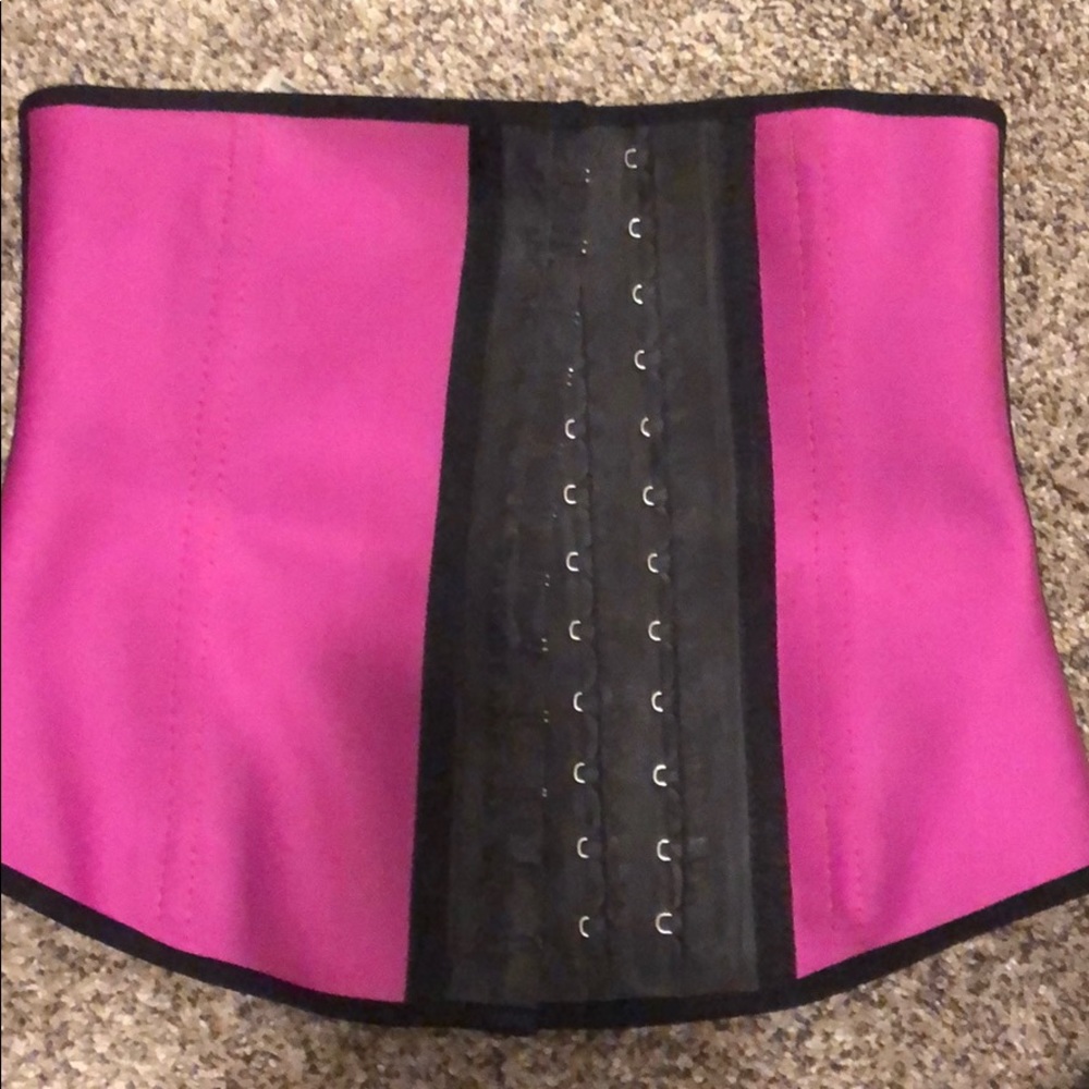 Woman’s waist trainer